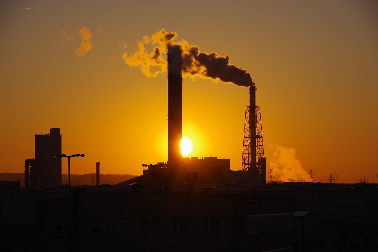 Factory, chimney, industry — The significance of Applied Mathematics within the Mineral Industry