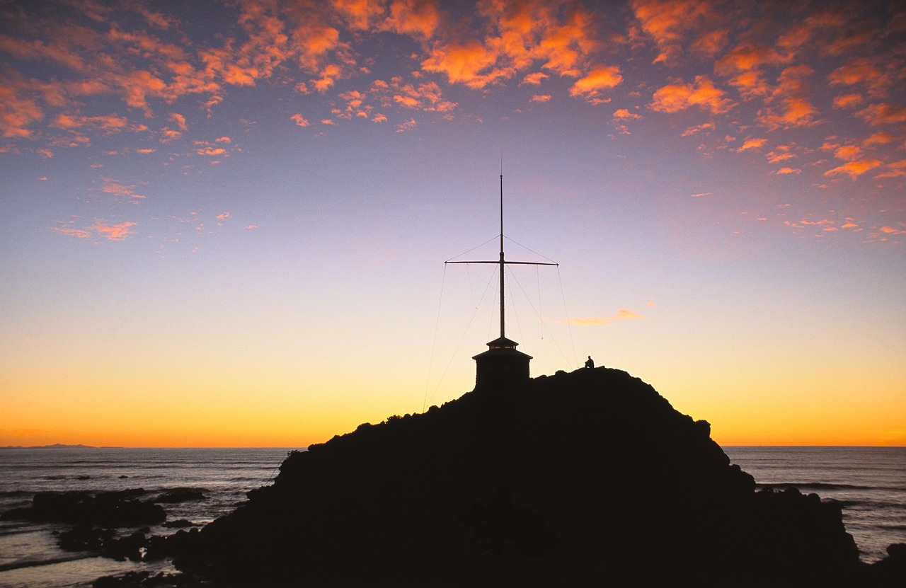 Cave rock, sumner beach, christchurch — What You Need to Know Before Taking a Night Part-Time Job